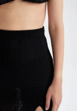 DeFacto REGULAR FIT - Strandaccessoire - Black -Badebekleidungsgeschäft 2435bfc45a9f461da6504c8e92f59f87