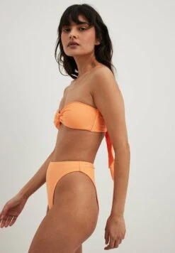 NA-KD MIT GROSSEM KNOTEN - Bikini-Top - Orange 10 NA-KD MIT GROSSEM KNOTEN - Bikini-Top - Orange -Badebekleidungsgeschäft 81568ad4af2440829f0688dd783122af