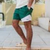 OLIVE LEFTIES - Badeshorts - Green -Badebekleidungsgeschäft de4b7bb2bda3486ca40bc9517696ffb3