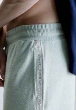 Calvin Klein Swimwear TOWELLING- LOGO TAPE - Badeshorts - Icestorm -Badebekleidungsgeschäft e5ea31777e6a49b59973ab41a6a1b0f1