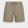 Alpha Industries HYDROCHROMIC SWIMSHORT - Badeshorts - Olive 1 Alpha Industries HYDROCHROMIC SWIMSHORT - Badeshorts - Olive -Badebekleidungsgeschäft e85e88864f76408daeb83b288261707e