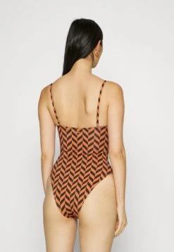 Billabong CROSS STEP ONE PIECE - Badeanzug - Brick -Badebekleidungsgeschäft fe700f69a0dd47bea59cad3ba1b70df4